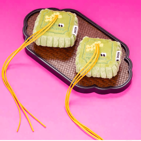 ZEZE Funny Mooncake Pet Toy - Pets Villa