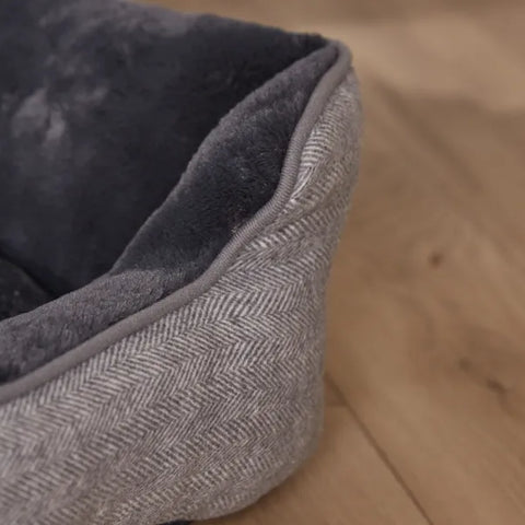 Close up image of the stitching of BANBURY&CO Herringbone Pet Bed - Pets Villa. 