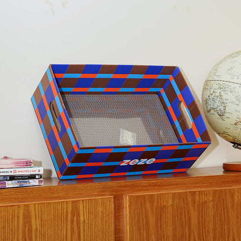 Product image of ZEZE Checkered Cardboard Cat Scratcher Box - Pets Villa. 