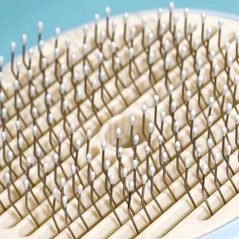 Close up of ZEZE Circle Pet Slicker Comb with Lotus Essence comb - Pets Villa. 