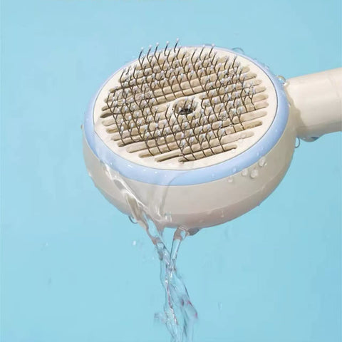 Image of the water of ZEZE Circle Pet Slicker Comb with Lotus Essence - Pets Villa. 
