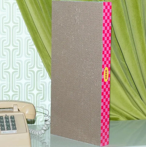 Product image of ZEZE Sweetheart Cardboard Scratch Board - Pets Villa.