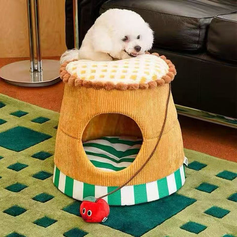 Product image of ZEZE Yummy Apple Pie Pet House - Pets Villa. 