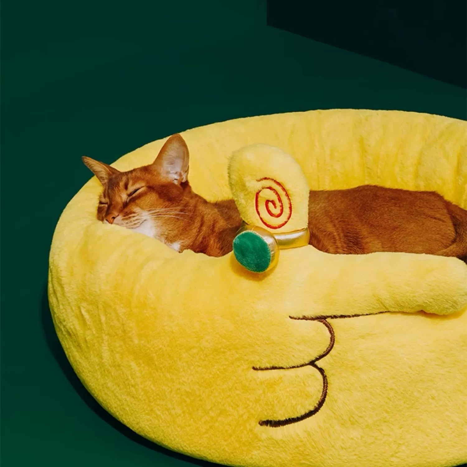 Gold cat bed hotsell