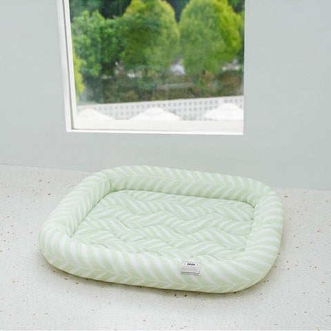 ZEZE Ice Silk Cool Bed - Pets Villa