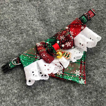 Christmas Pet Accessories - a variety of pet accessories suitable for dogs and cats. Green, red , white and black in colours. Includes a bell and Christmas tree ornament. This is a product of Pets Villa.
